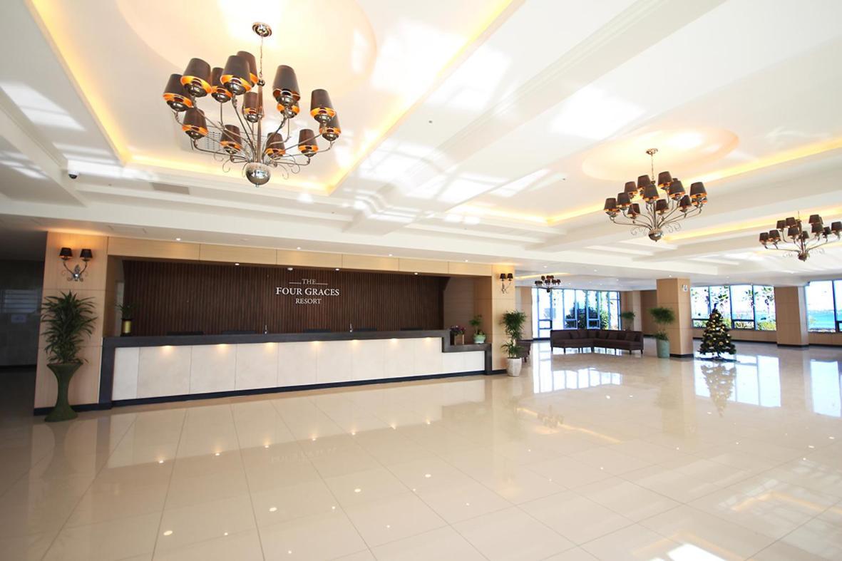 The Four Grace Resort Seogwipo-stad Buitenkant foto
